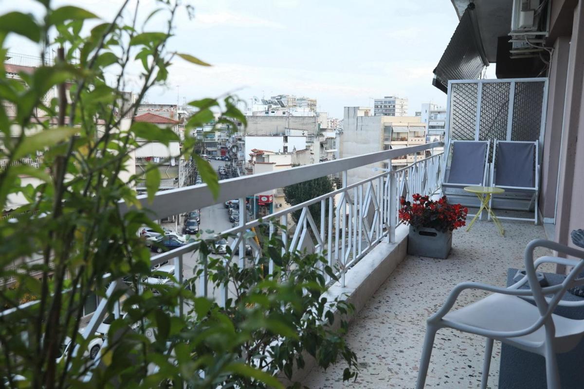 Ferienwohnung Leoforos 28Is Oktovriou Thessaloniki Exterior foto