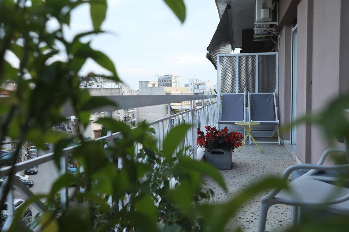 Ferienwohnung Leoforos 28Is Oktovriou Thessaloniki Exterior foto